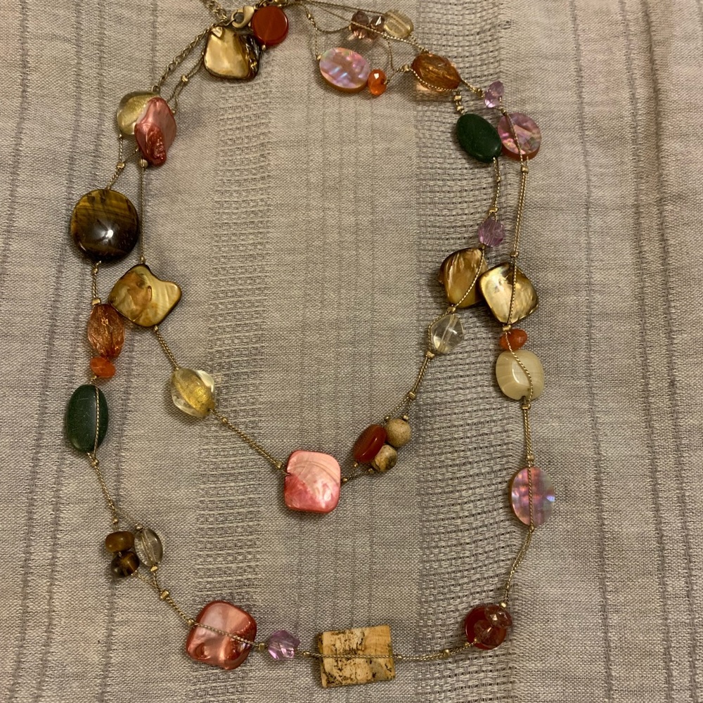 Long necklace that can be doubled depending on neck size